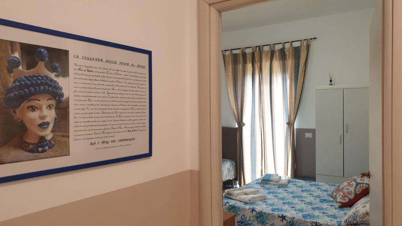 I Mori In Campidoglio Affitta Camere 圣亚加塔·迪·米利特 外观 照片