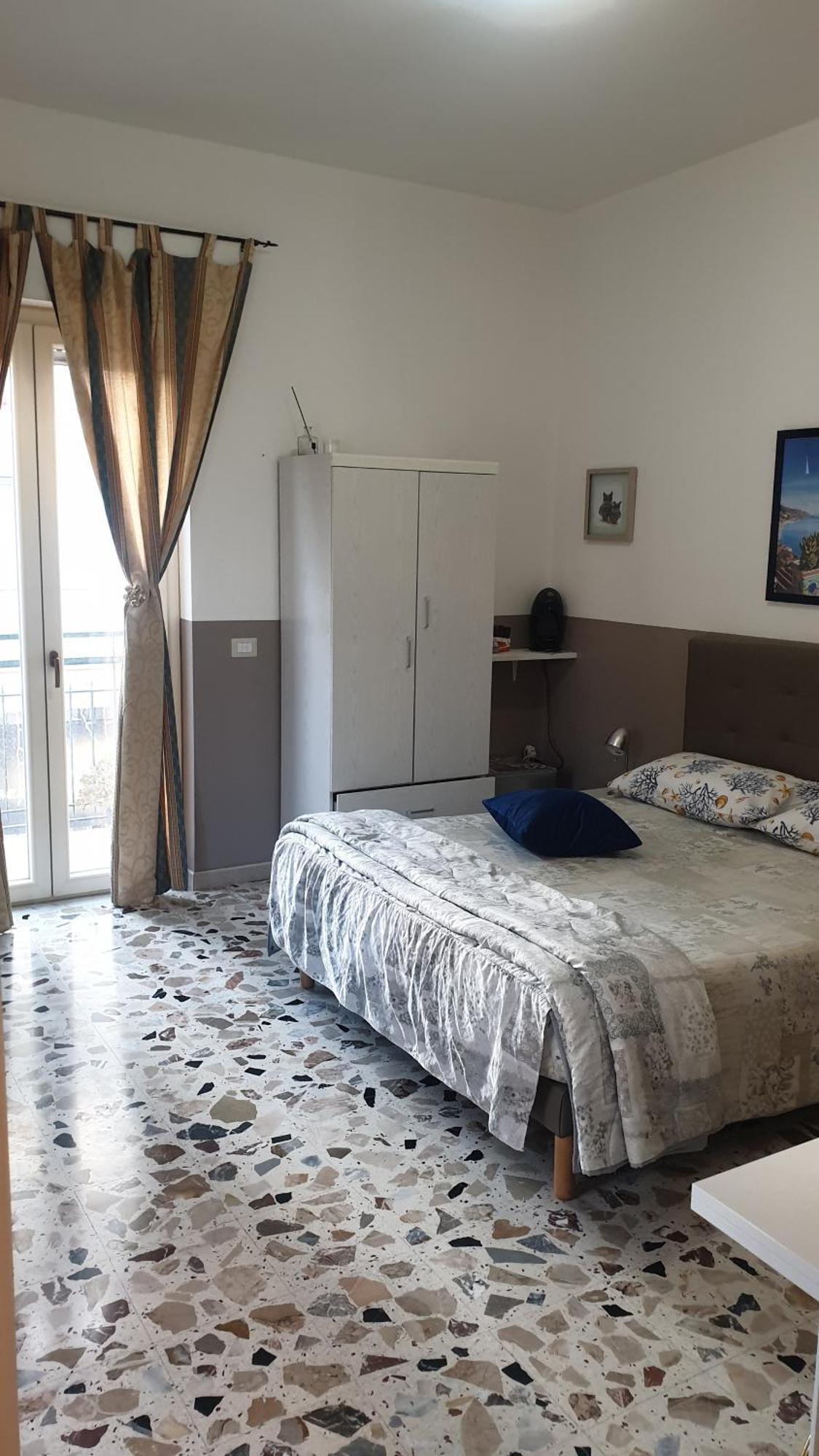I Mori In Campidoglio Affitta Camere 圣亚加塔·迪·米利特 外观 照片